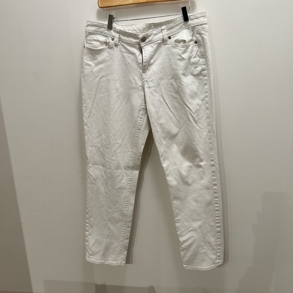ANN TAYLOR LOFT | White Curvy Straight Jeans - Picture 4 of 4